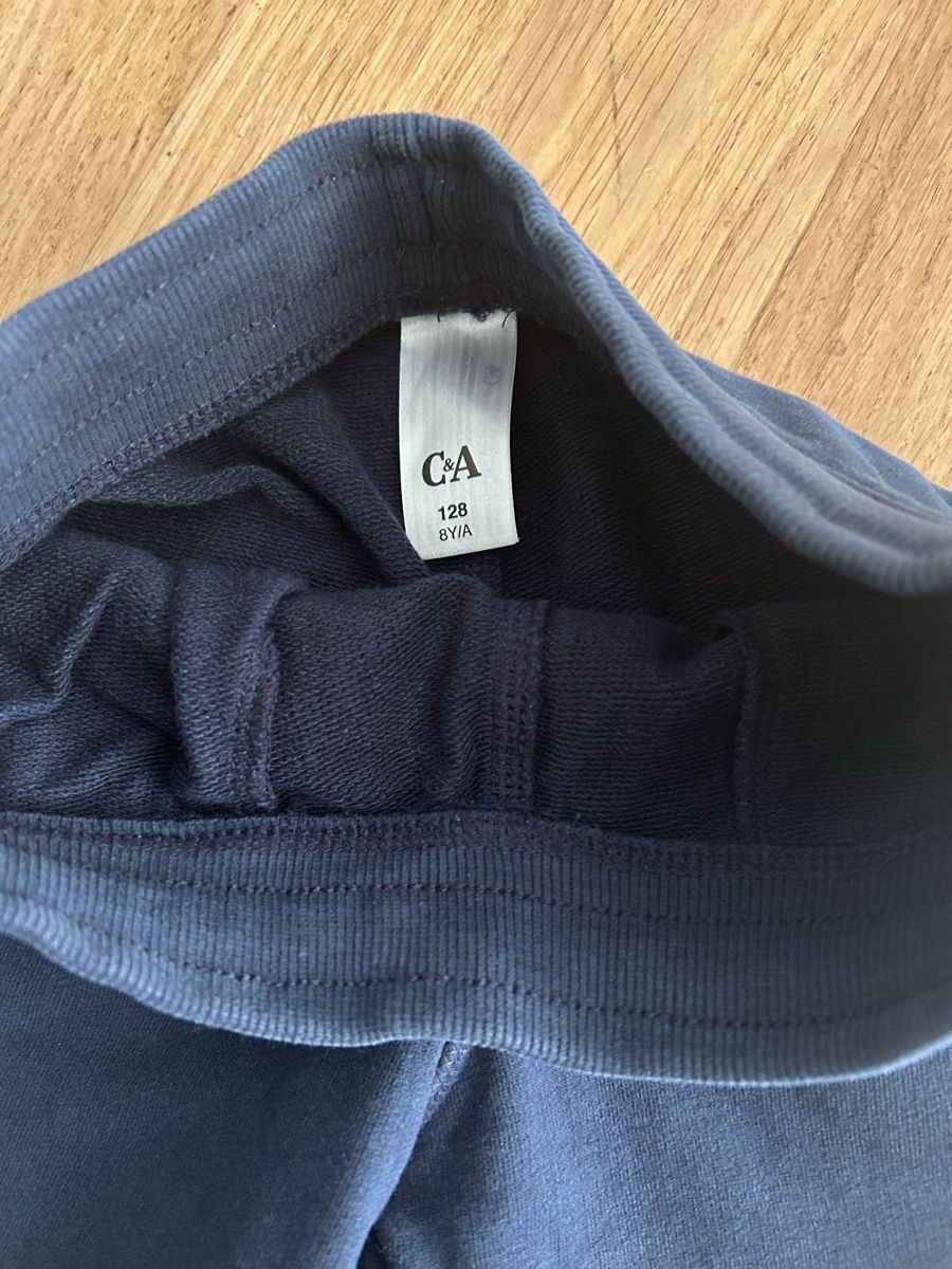 C&A Hosen: Shorts 128 – Gebraucht aus Frauenfeld von manuburg 1