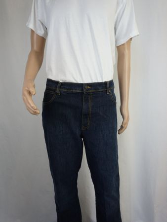 Wrangler Jeans Regular Fit W38 L30 (96 x 102 x 76cm)