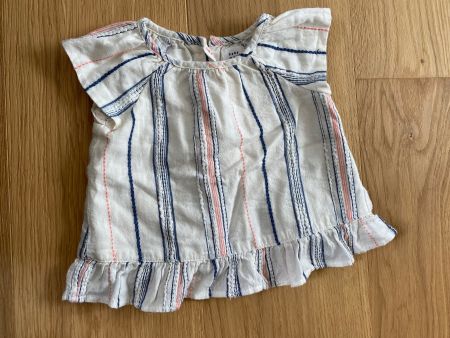 Süsses Baby GAP Sommeroberteil, Gr 6-12 Monate, neuwertig