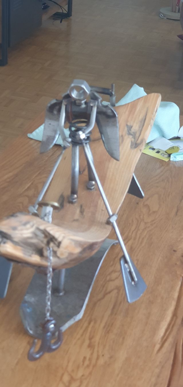 Sculture & Statue: Kunst, Deko, Metall-Holz Skulptur – Nuovo (secondo la descrizione) da Kleinandelfingen venduto da Hansoloo 2