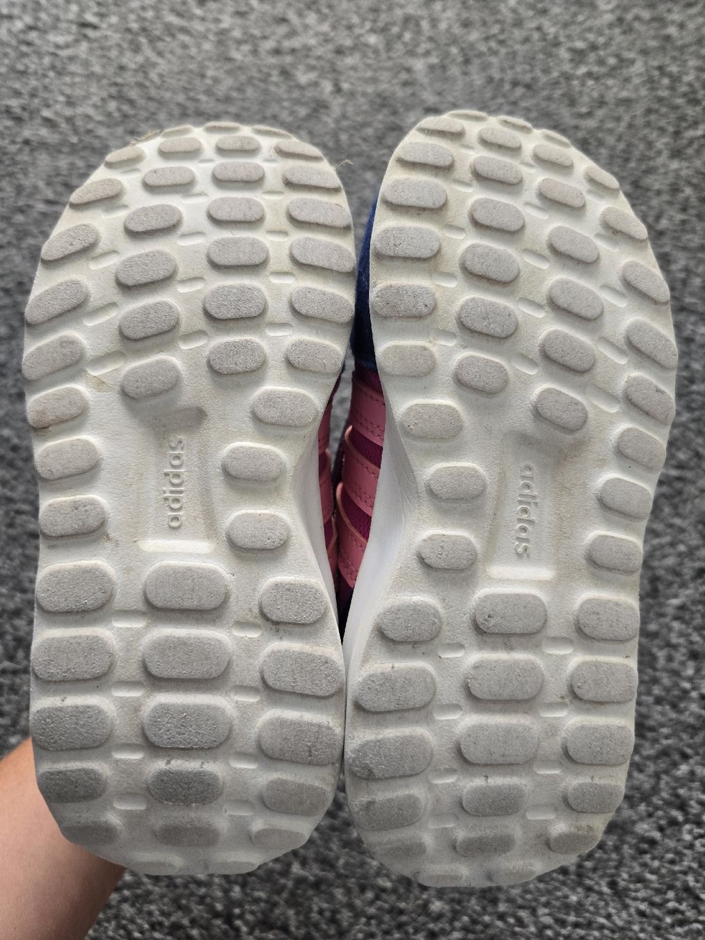 Adidas Schuhe für Mädchen: Adidas Turnschuhe Mädchen Grösse 27 – Gebraucht aus Unterentfelden von Panda-87 4
