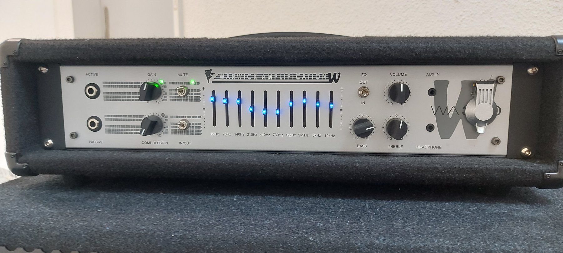 Amplificatori: Bass Amp Bundle Warwick WA 300 ,Warwick WCA 410 PRO – Usato da Glattbrugg venduto da Swissmusik 2