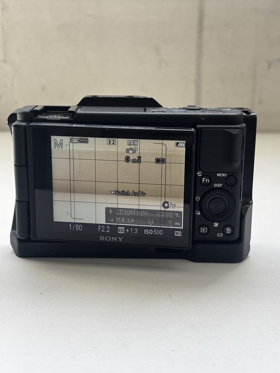 Sony Fotocamera: Kit Sony ZV-1 avec accessoires – Usato da Lausanne venduto da ali_eddine 3