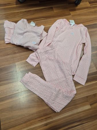 2 Mädchen Pyjama, Gr134/140, rosa Punkte K5