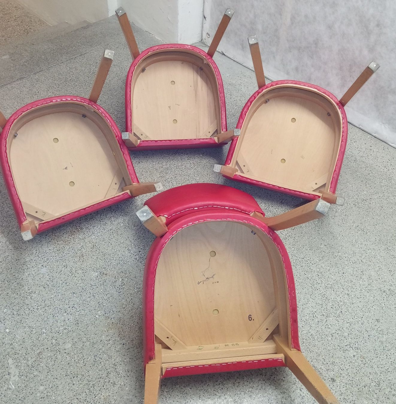 Chaises: Chaises de bistrot / salle à manger - 4 x – D'occasion à Le Locle par PereiraHugo 4