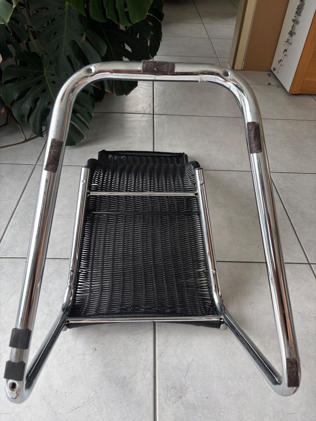 Stühle: 4 er Set Rattanstühle, schwarz, – Gebraucht aus Stein AG von gub_9ycx 3