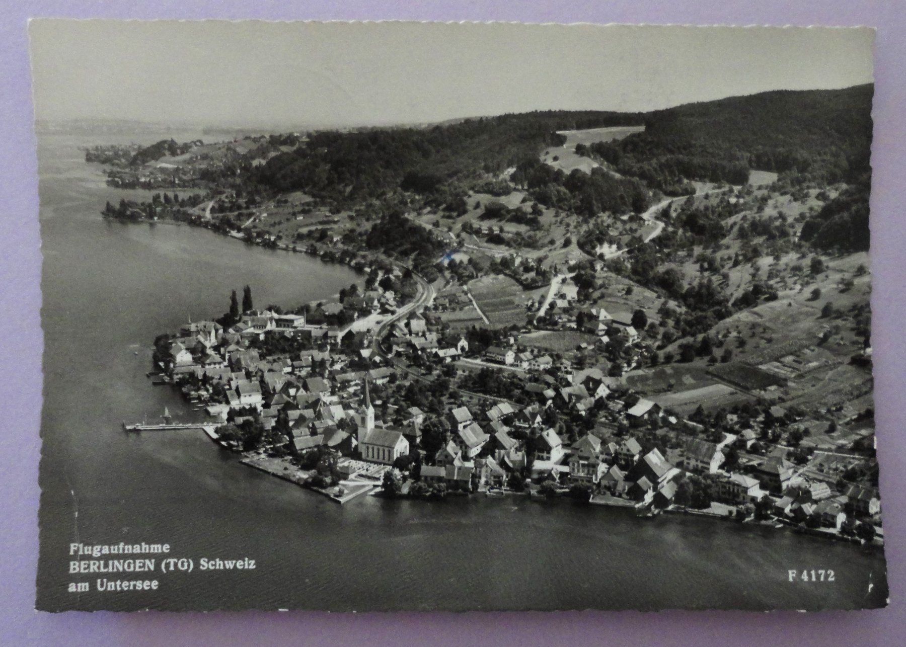 Cartes postales: Berlingen am Untersee, Flugaufnahme – Défectueux à Fétigny par Billy2miny