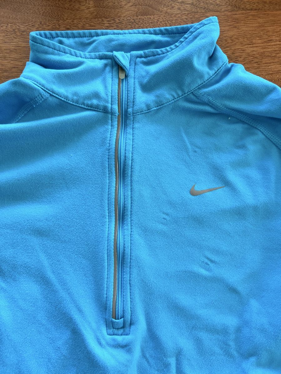 Nike Top: Nike Dri-Fit  – Nuovo (secondo la descrizione) da Servion venduto da sap_w8wg