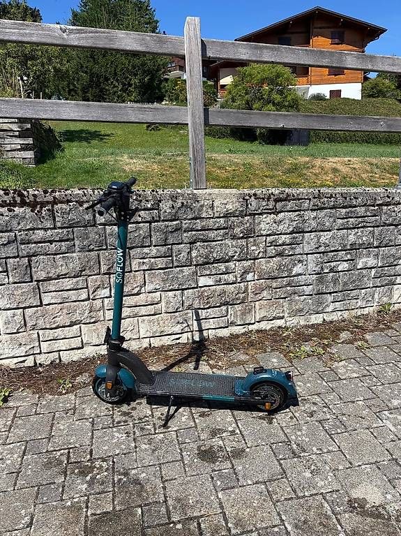 Kickboard: A vendre trotinette electrique -SoFlow SO4 Gen 2 – D'occasion à Pâquier-Montbarry par inf_s7zt 1