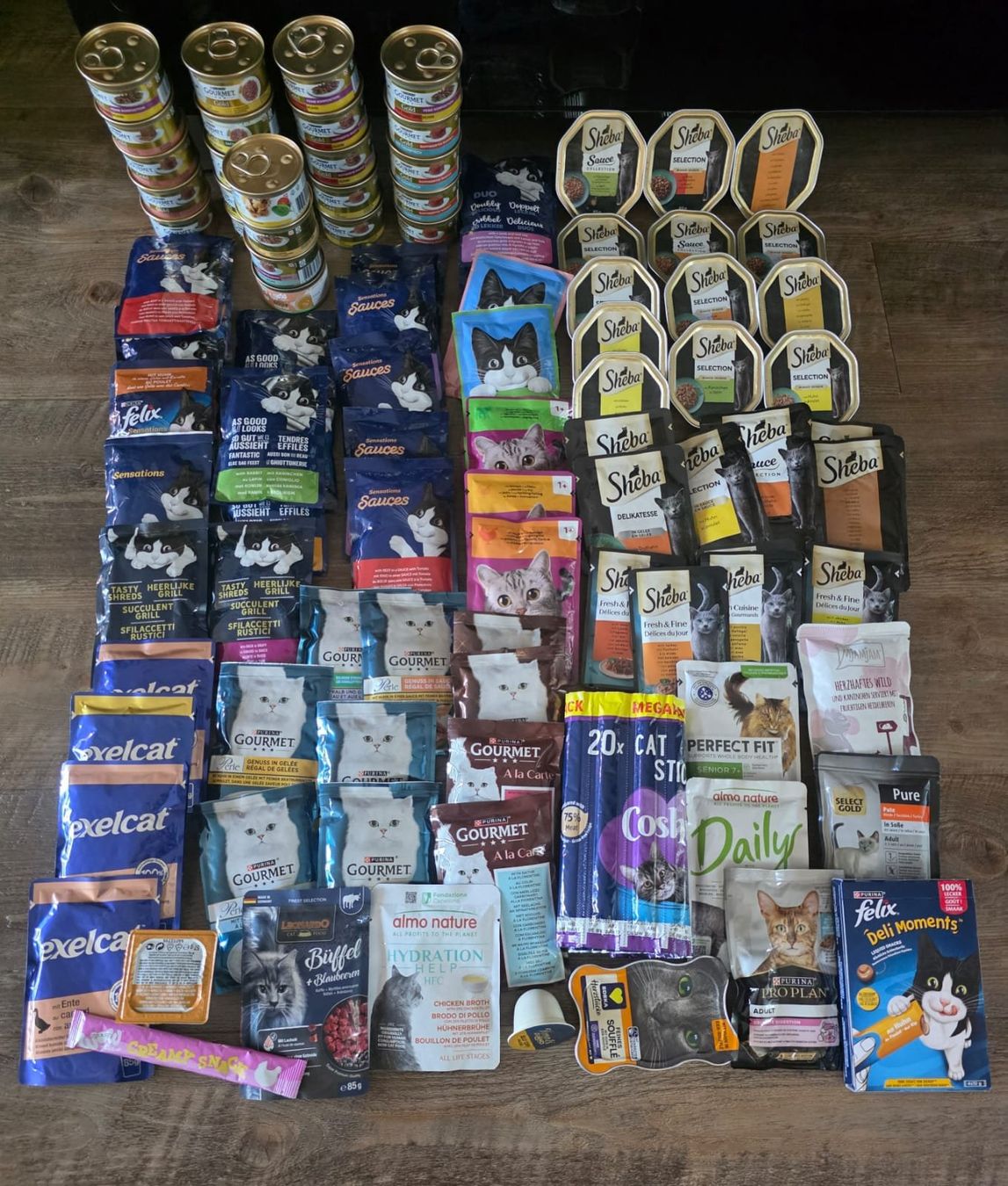 Nourriture: Katzenfutter Multipackung Nassfutter verschiedene Marken neu – Neuf (Voir description) à Sattel par singlespeed101