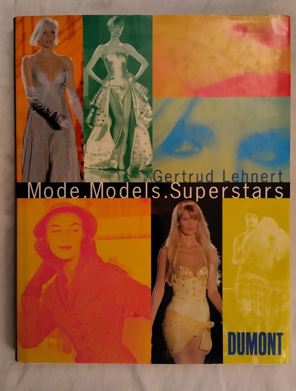 Libri: Mode Models Superstars - Buch mit 152 Seiten ab Fr. 12.- – Usato da Bellach venduto da JingleJerry