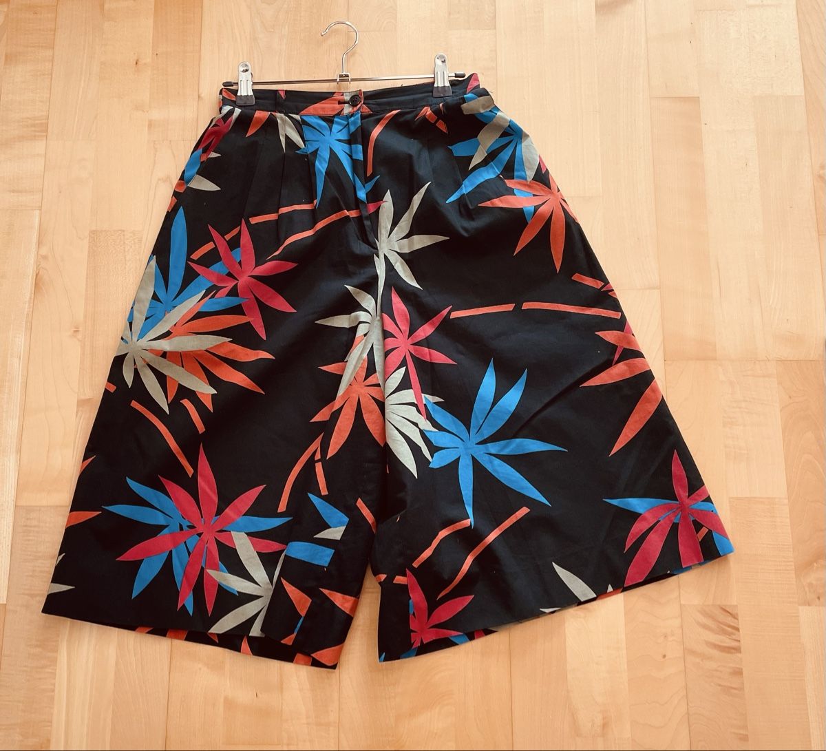 Pantaloni: Jupe culotte vintage – Usato da Liebefeld venduto da fuoco-e-fiamma