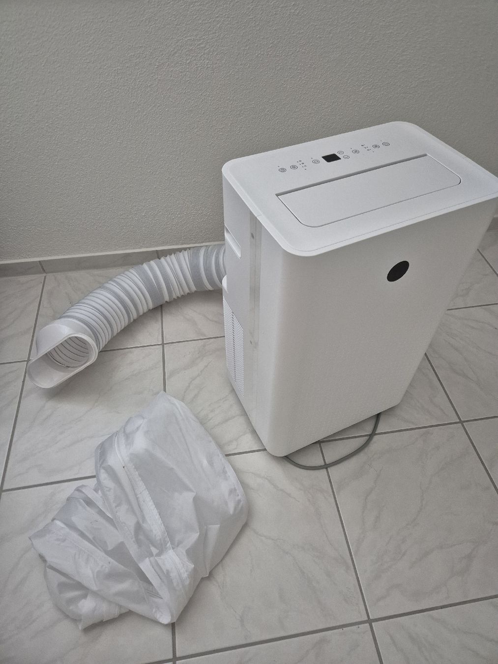 Condizionatori: INTERTRONIC Klimagerät 14000 BTU/h – Usato da Herrliberg venduto da pollop 2
