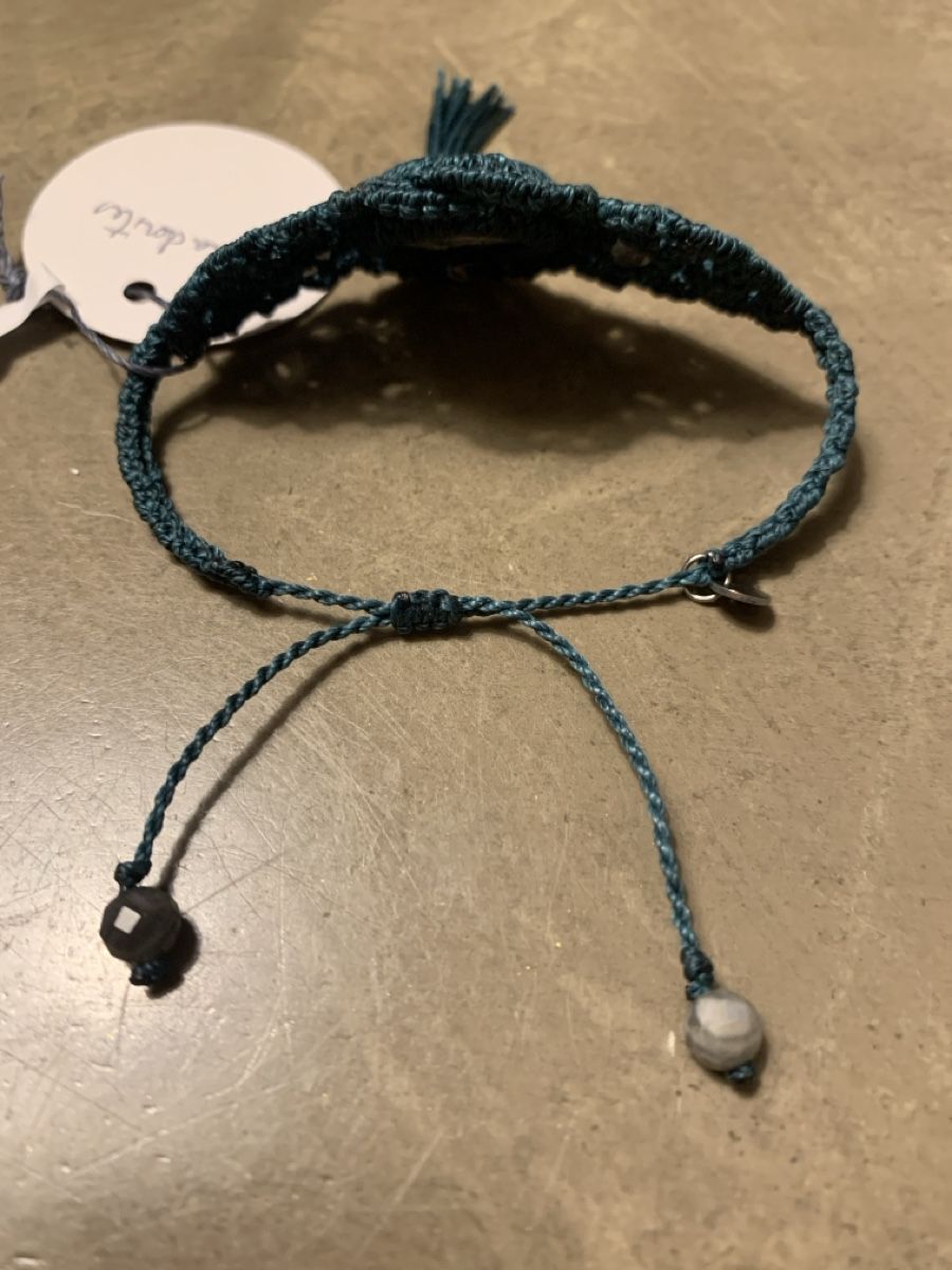 Bracciali & Braccialetti: Bracelet Labradorite Micro macramé  Unique ✨ – Nuovo e nell'imballaggio originale da Versoix venduto da val_t6jc 2