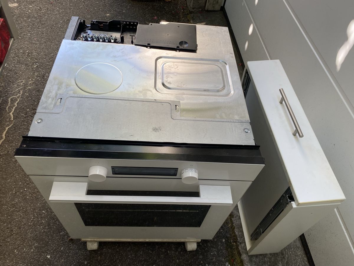 V-Zug Forni: Backofen, ZUG Combair V600 weiss  – Nuovo (secondo la descrizione) da Birmenstorf AG venduto da monza2011 6