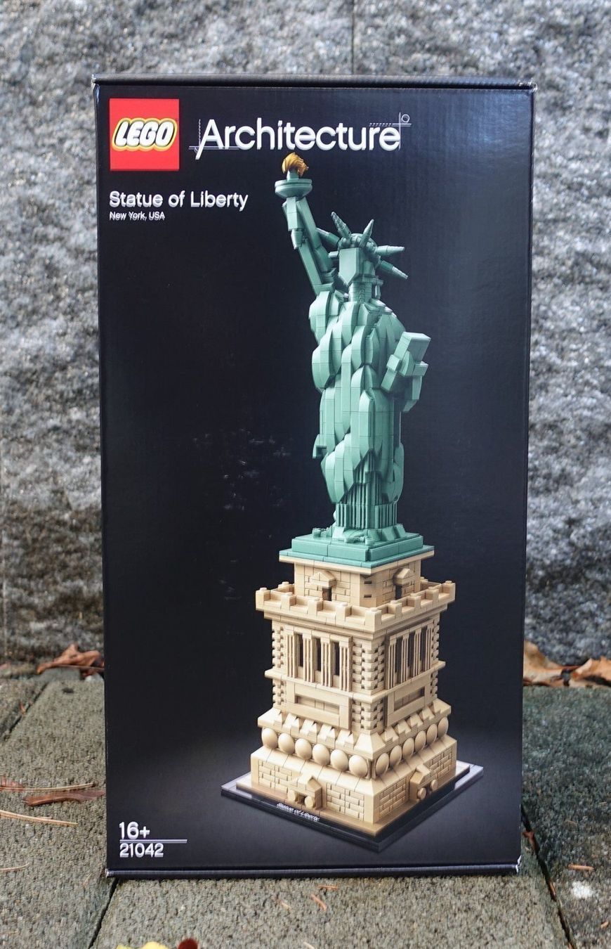 Lego Spielzeuge: LEGO 21042 Architecture Freiheitsstatue – Neu und originalverpackt aus Muttenz von Bricktus