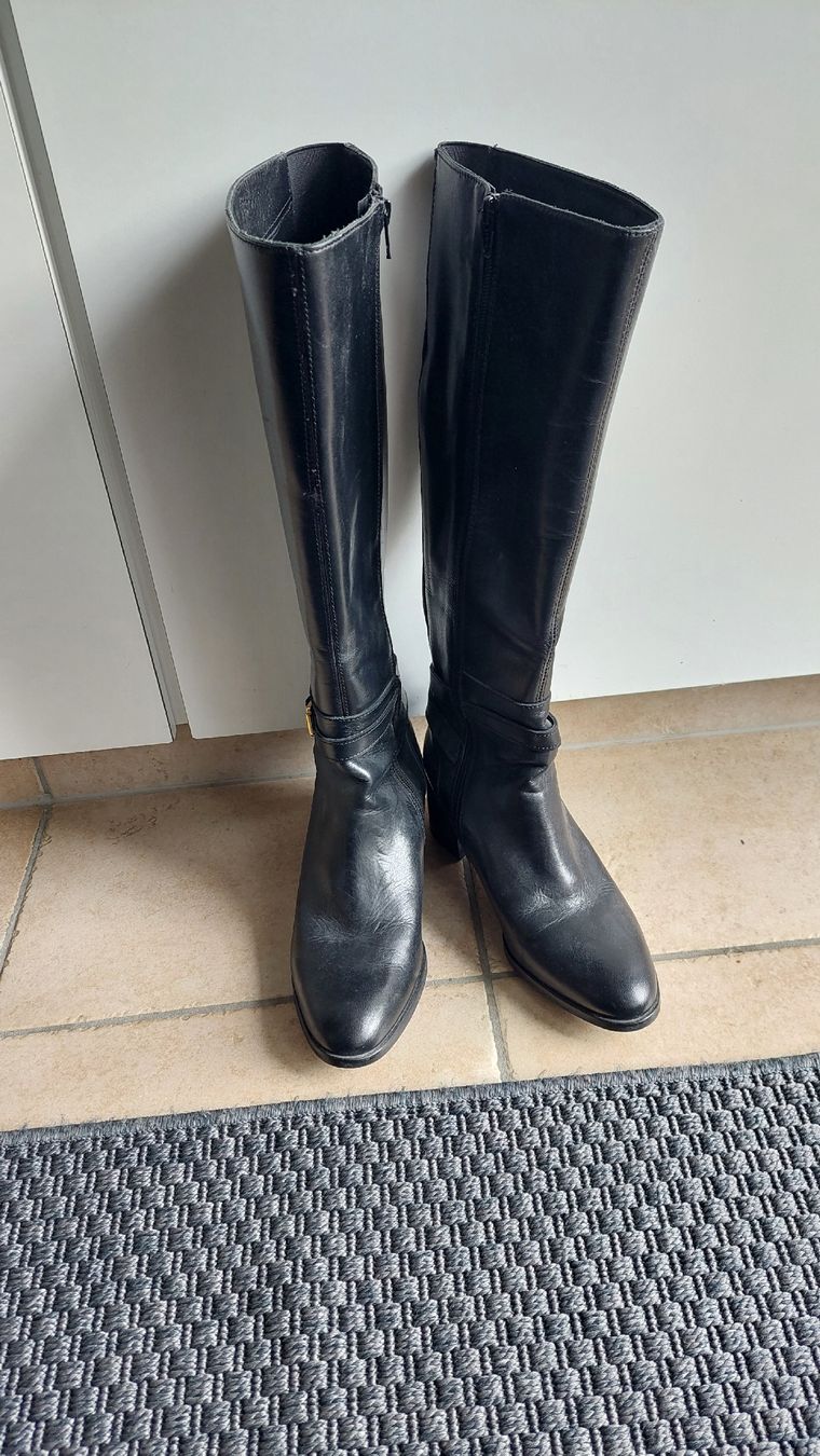 Dune London Scarpe da donna: Lederstiefel Dune Gr. 39 – Usato da Zürich venduto da Cindarel