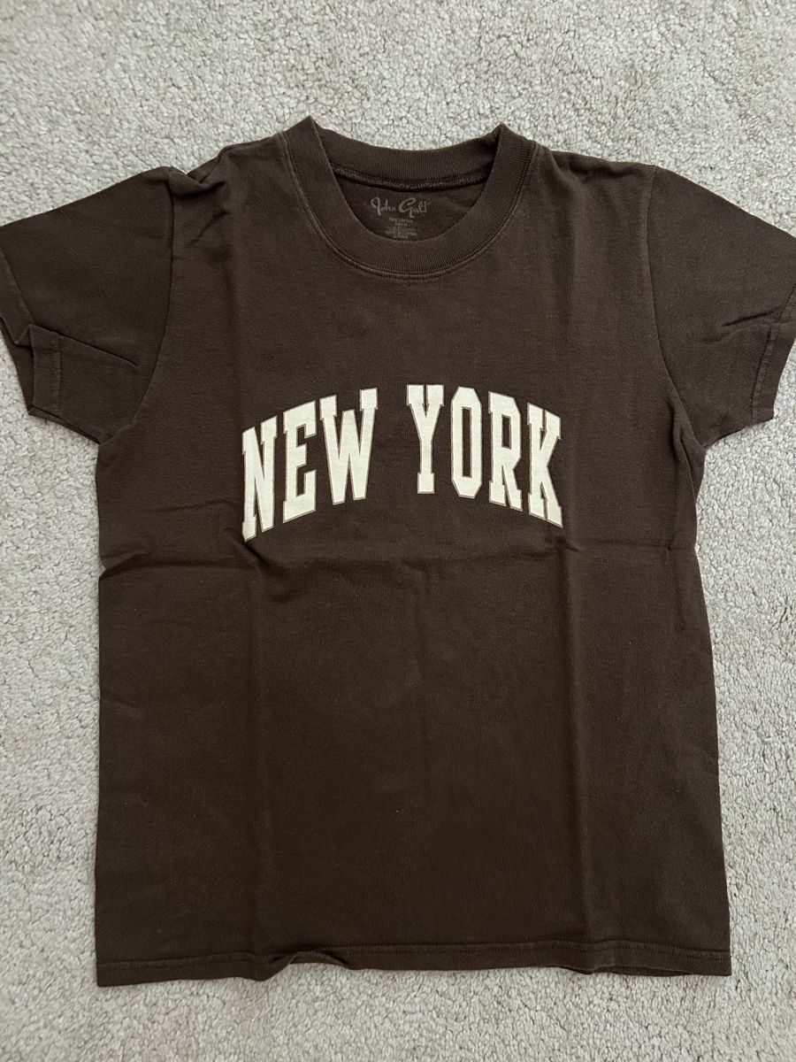 Brandy Melville T-Shirts: brandy melville shirt – Gebraucht aus Wattwil von mar_q66h