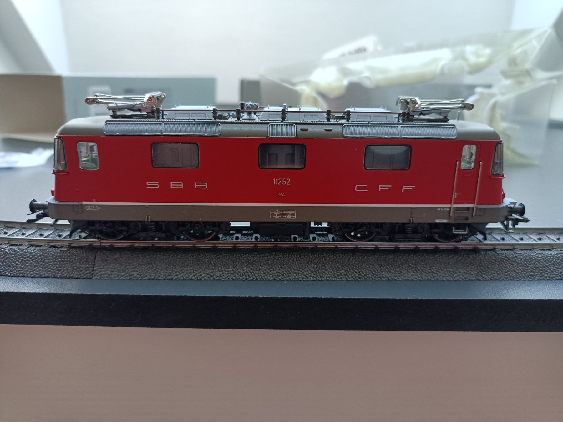 Märklin 37344 Re 4/4 II 11252 SBB rot digital fx (Gebraucht) in ...