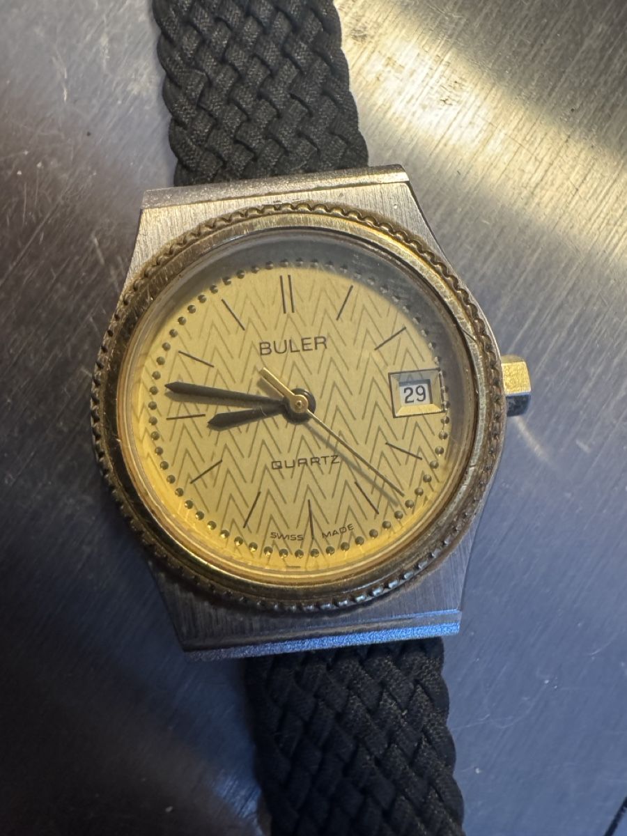 Montre Buler Quartz Vintage - Style unique et élégant (D'occasion) à ...