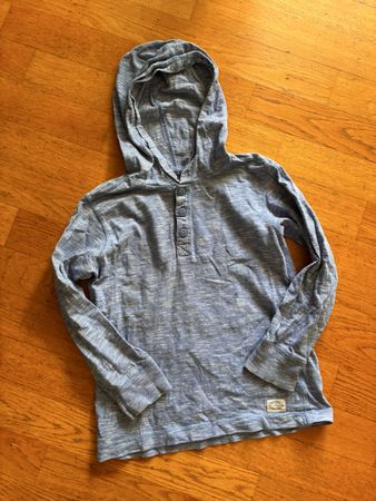 schönes Langarmshirt Gr. 122/128, H&M