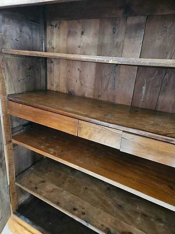 Armadi: Armoire vaudoise – Usato da Lugnorre venduto da mbi_g7yq 2
