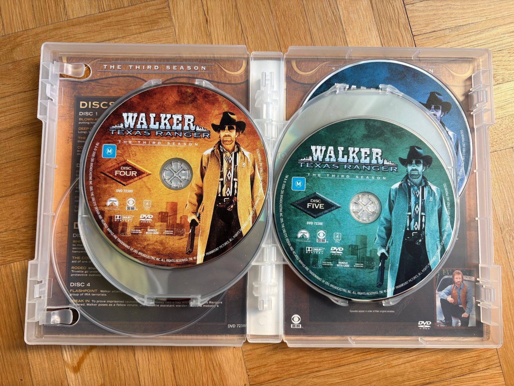 Alle DVDs: Walker, Texas Ranger - The Third Season - DVD – Gebraucht aus Zürich von Malcom 3