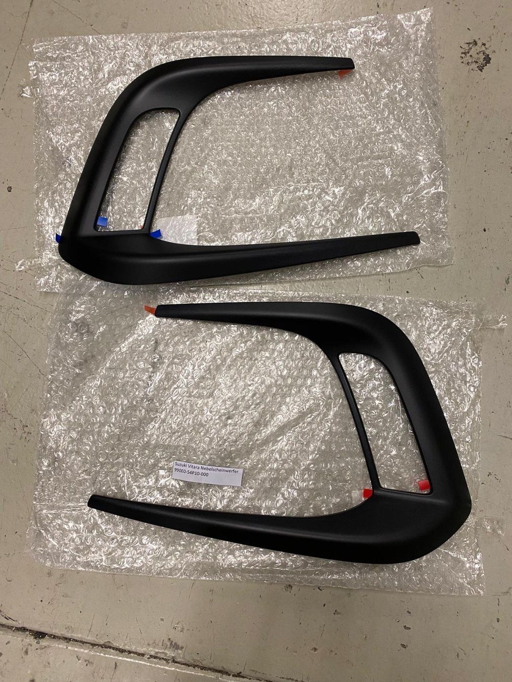 Suzuki Accessori per altri veicoli: Einfassungen Tagfahrlicht – Nuovo e nell'imballaggio originale da Egerkingen venduto da KISUTO