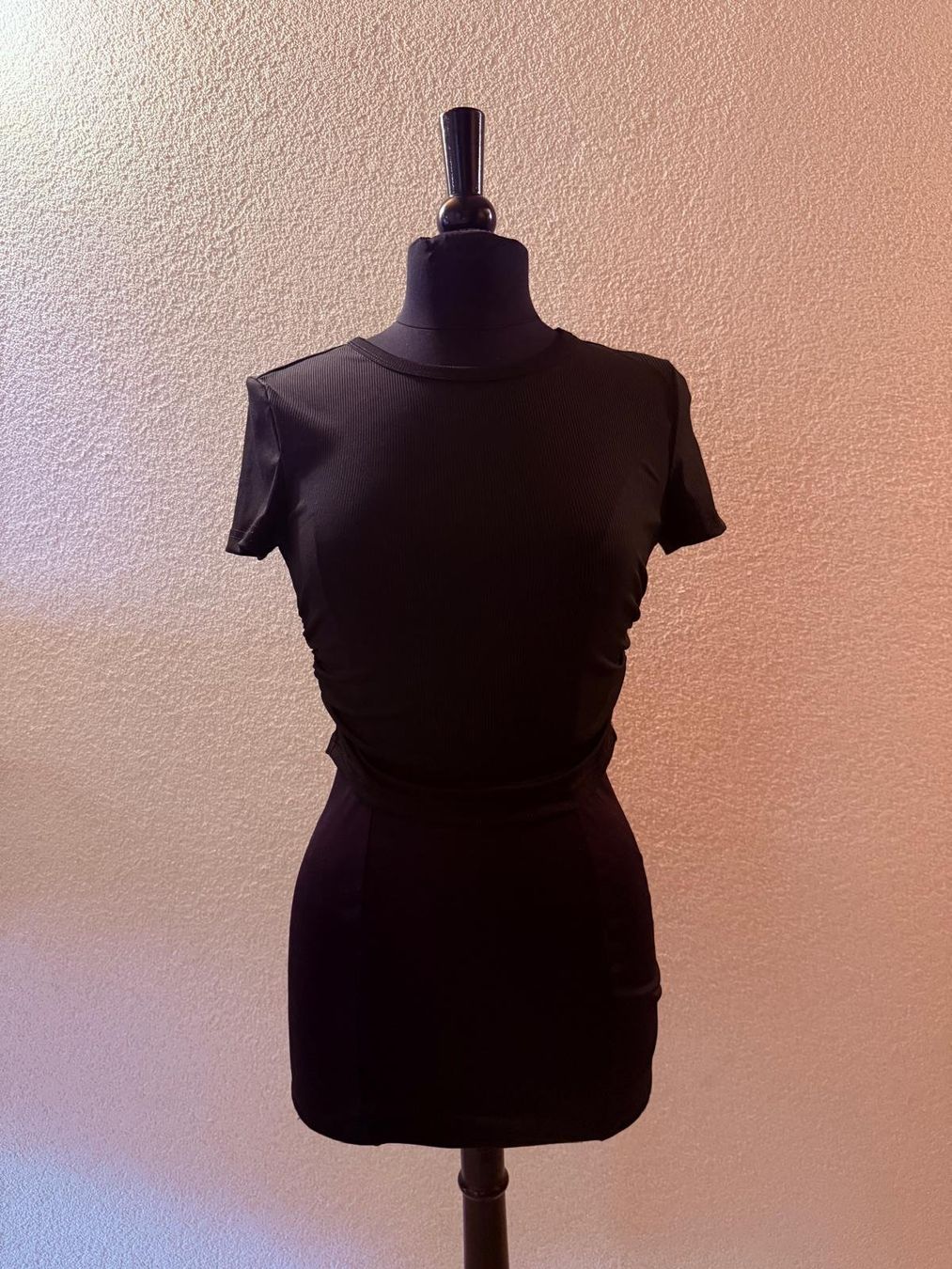 Shein T-shirt: T-Shirt – Usato da Oberbalm venduto da M32V4