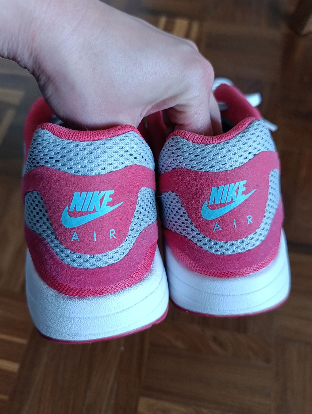 Nike Scarpe da uomo: Nike Air Max 1 Grösse 42.5 – Usato da Baar venduto da L.isa28 3