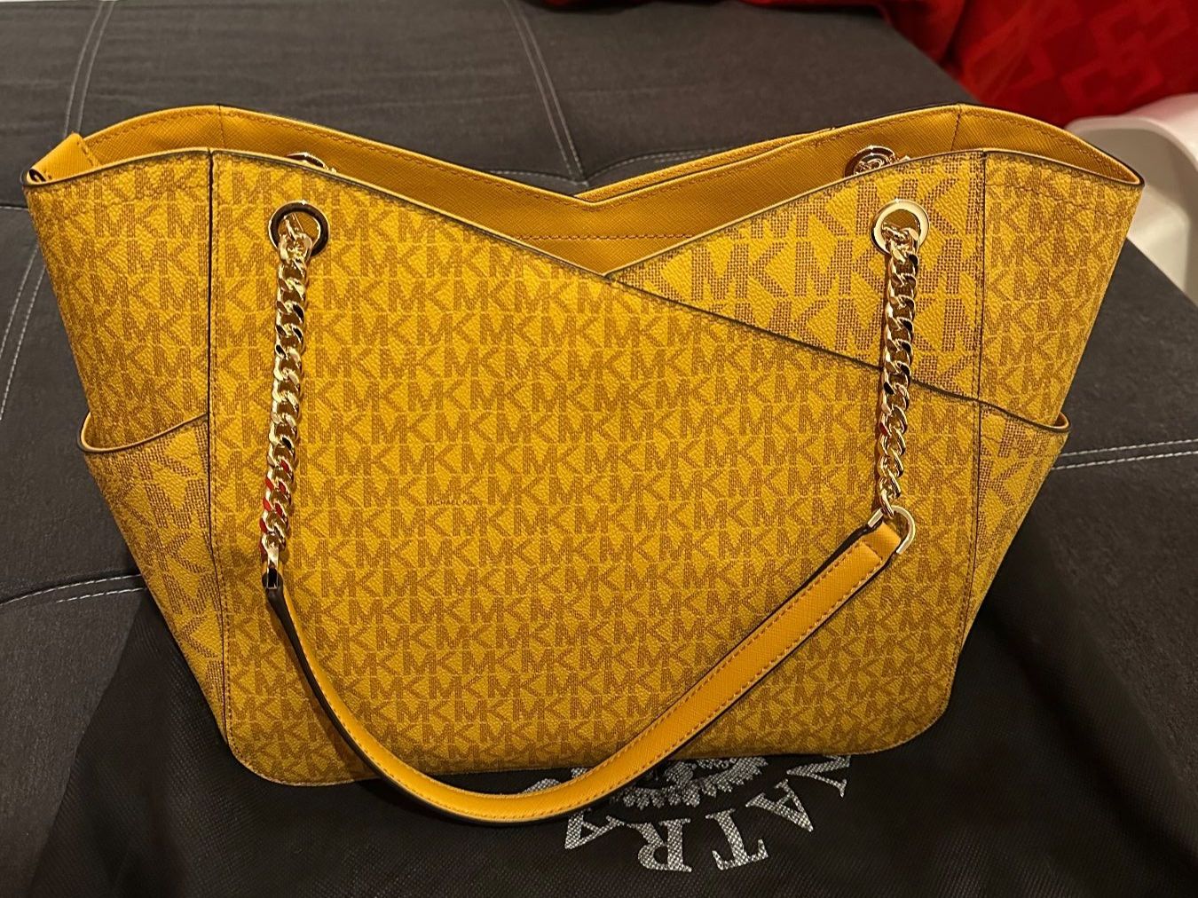 Michael Kors Sacs femmes: Michael Kors Handtasche – Neuf (Voir description) à Winterthur par adr_9cpb 1