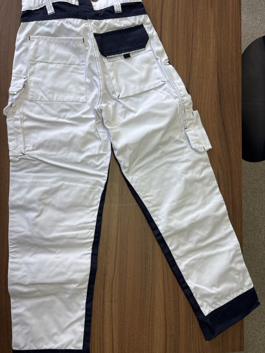 Pantalons: Arbeitshose Gipser/Maler – Neuf avec emballage d'origine à Lauwil par Tanner13 1