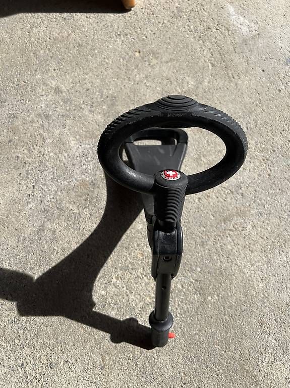 Kickboard: Siège pour trotinette micro  – Usato da St-Cierges venduto da Gw. 1