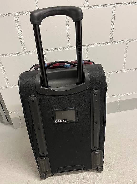 Valigie: Reisekoffer 55 Liter Dakine – Usato da Gümligen venduto da BartschJ 4