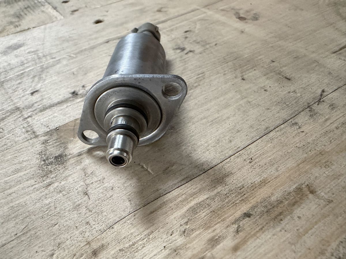 Opel Alle Autoersatzteile: Régulateur pression essence Opel 2.2 Direct | 24404015 – Gebraucht aus Roche VD von sel_56nf 1