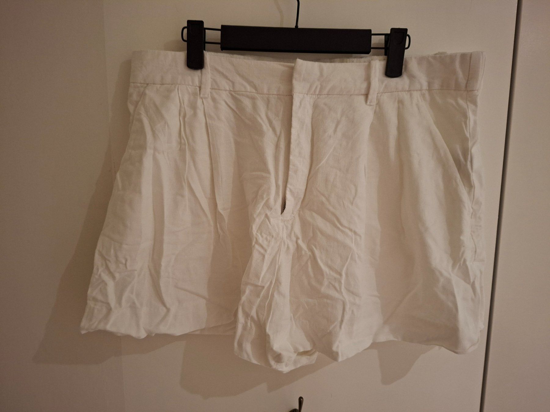 Gap Pantaloni: Gap Leinen Shorts – Usato da Meggen venduto da mar_yzb2
