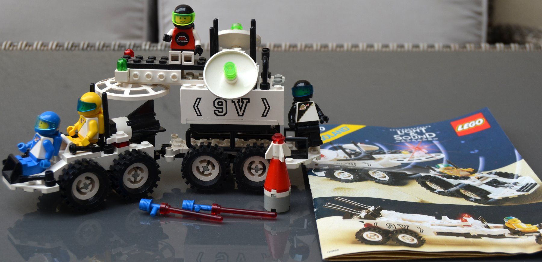 Lego Kit di costruzioni: LEGO 6770 Lunar Transport Patroller + ? – Usato da Collonges venduto da arashee 3