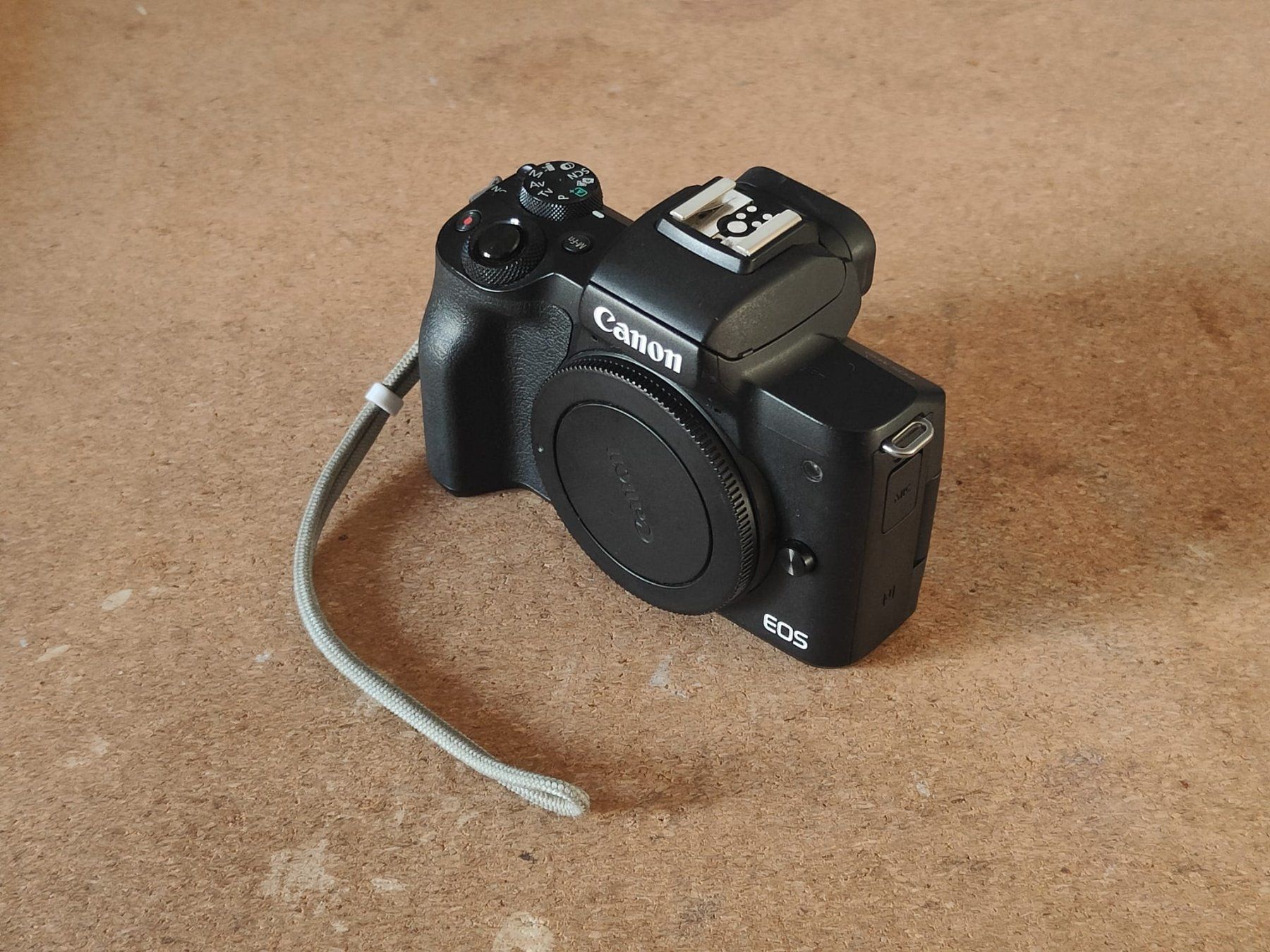Canon Fotocamera: Canon EOS M50 Body (Black) - Mint Condition – Usato da Zürich venduto da denecity