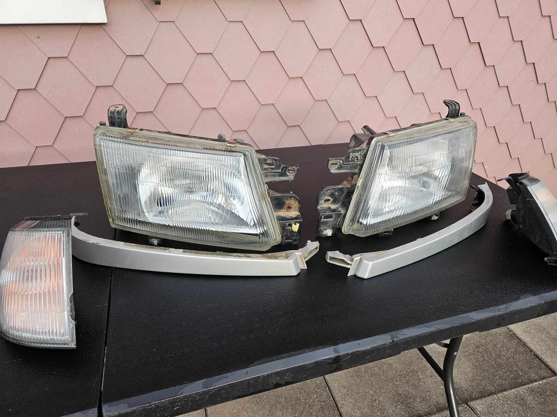 Fari: Subaru Forester Jg. 97 Scheinwerfer Set – Usato da Oberiberg venduto da Cretier