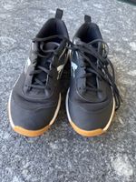 Puma Hallenschuhe Grösse 39 Sportschuhe Indoor neuwertig