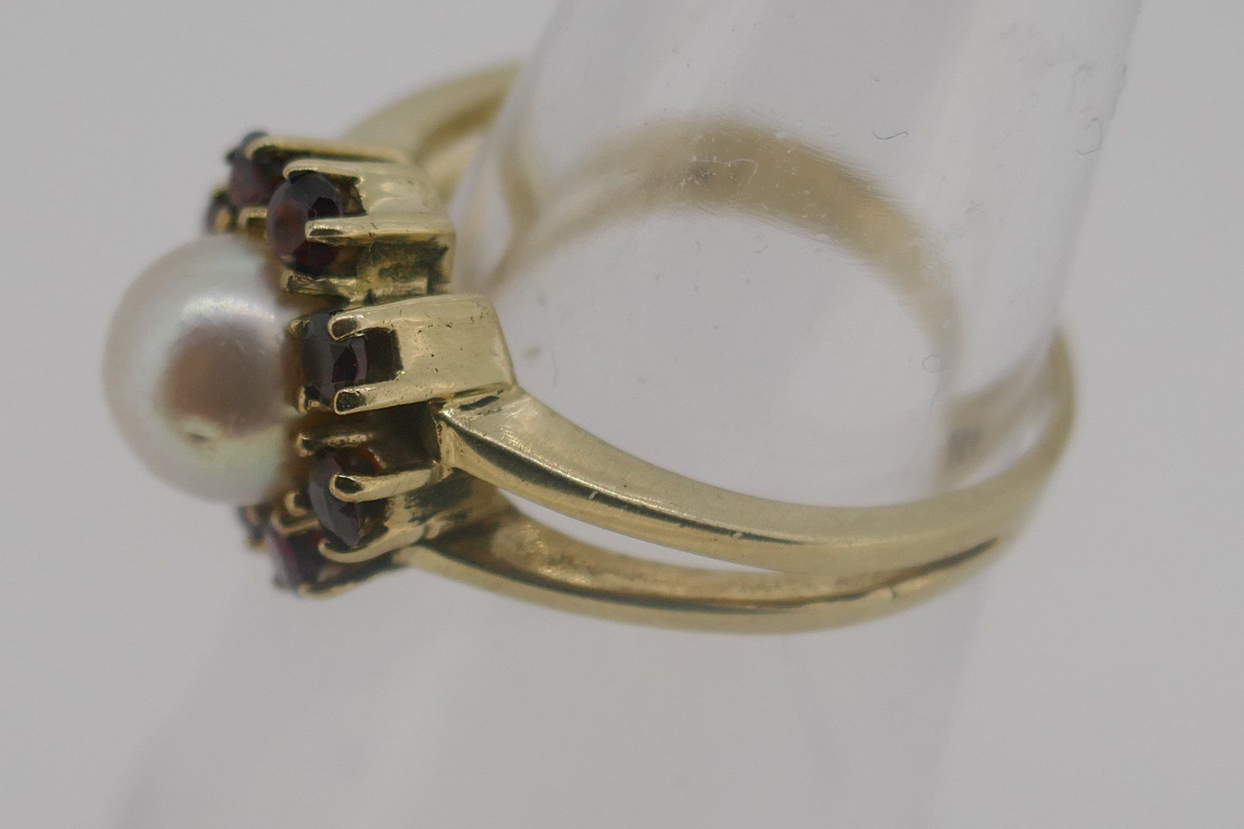 Ringe: Schöner Perlen Ring mit Rubine Ringgr. 56 8 Karat – Gebraucht aus Schaffhausen von swisswatches-andmore 2