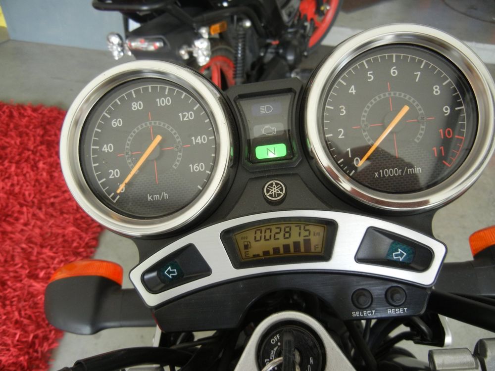 Motorrad Yamaha YBR 250 4