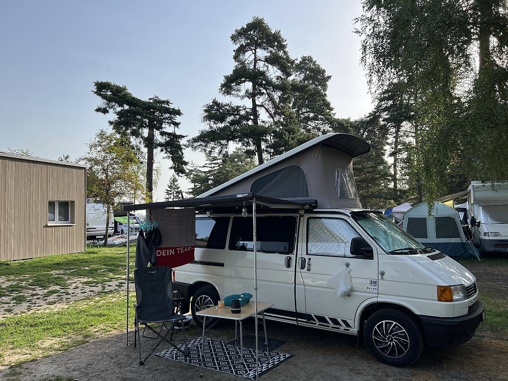 VW Véhicules de camping: VW BUSS T4 Cali. – D'occasion à Thun par Tinuone