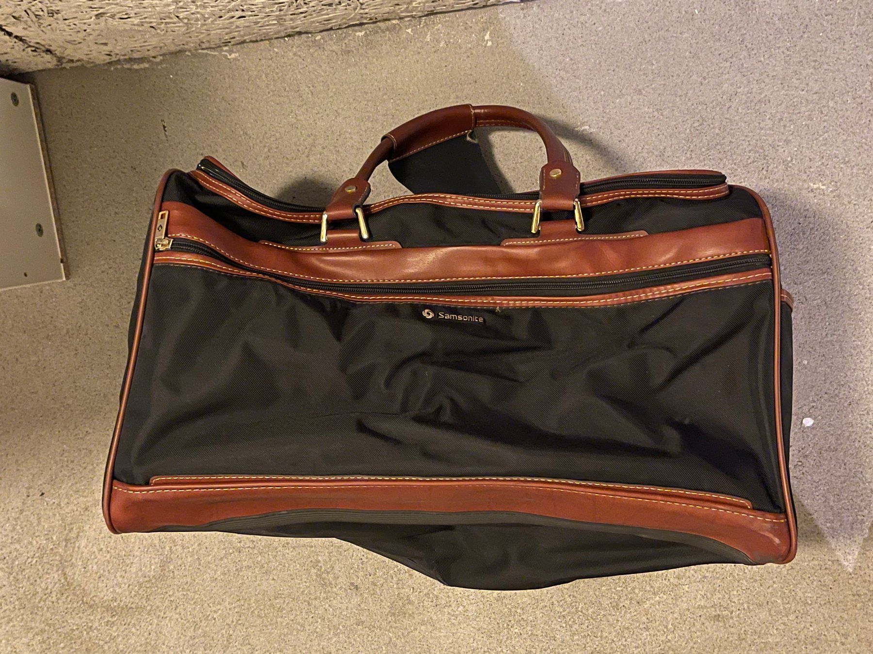 Samsonite Sacs: Samsonite Reisetasche – D'occasion à Zürich par Pitschi17