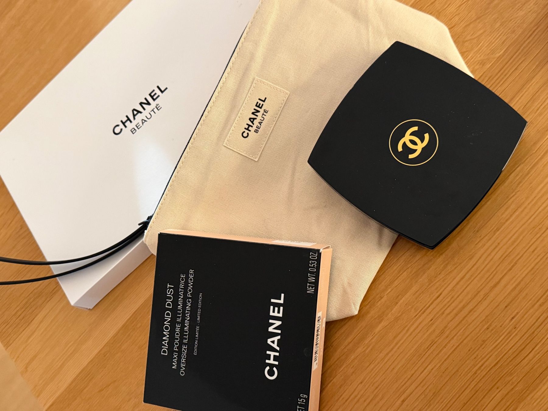 Chanel Make-up: Chanel Diamond Dust Illuminating Powder + Beauté Set / Luxus – Neu (gemäss Beschreibung) aus Basel von Rouge. 2