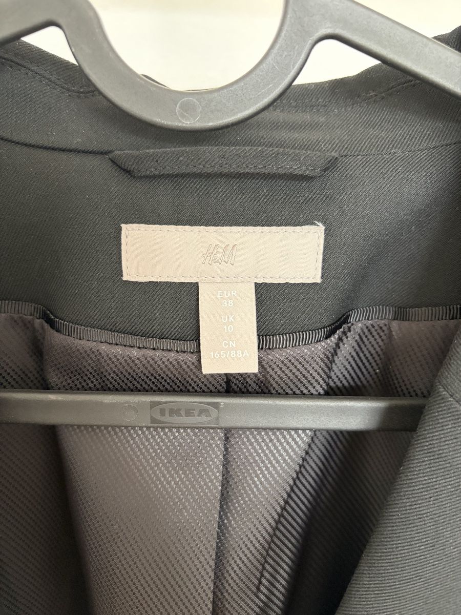 H&M Completi & Tailleur: H&M Blazer, schwarz, Gr. 38 – Nuovo (secondo la descrizione) da Emmenbrücke venduto da Leeaa.b 2
