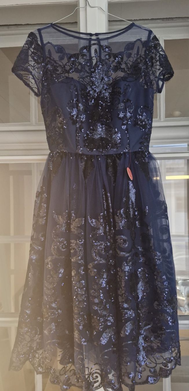 Vestiti: Abendkleid – Nuovo (secondo la descrizione) da Thun venduto da abi_g9fg