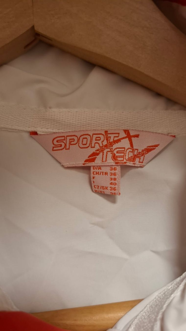 Tchibo Giacche: leichte Sportjacke von Tchibo – Usato da Fischbach-Göslikon venduto da Rainbow88 2