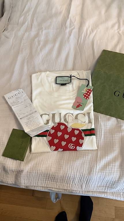 Gucci T-Shirts: GUCCI T-Shirt – Neu (gemäss Beschreibung) aus Basel von SibylleP