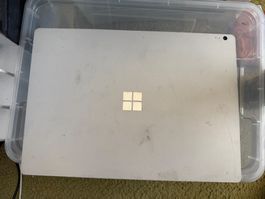 Surface Book 256gb (i7 / 8GB Ram) Ab 30chf